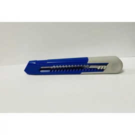 Sniccer - Berner, Blue Line - 18 mm, műanyagházas